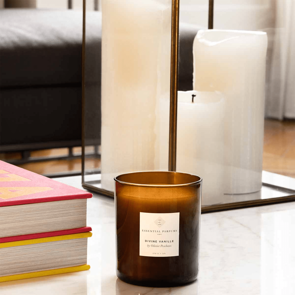 Divine Vanille Scented Candle - Levo