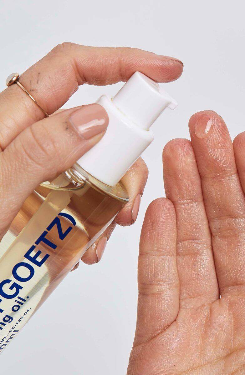 Facial Cleansing Oil - Levo