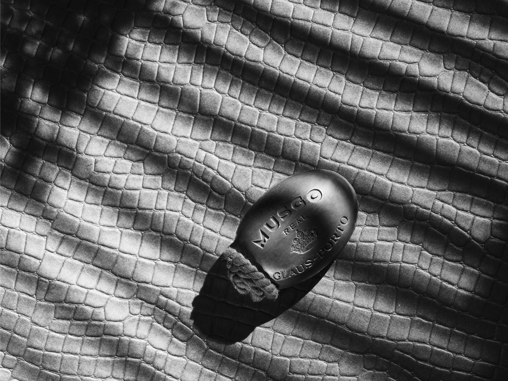 Musgo Real Soap On A Rope Black Edition