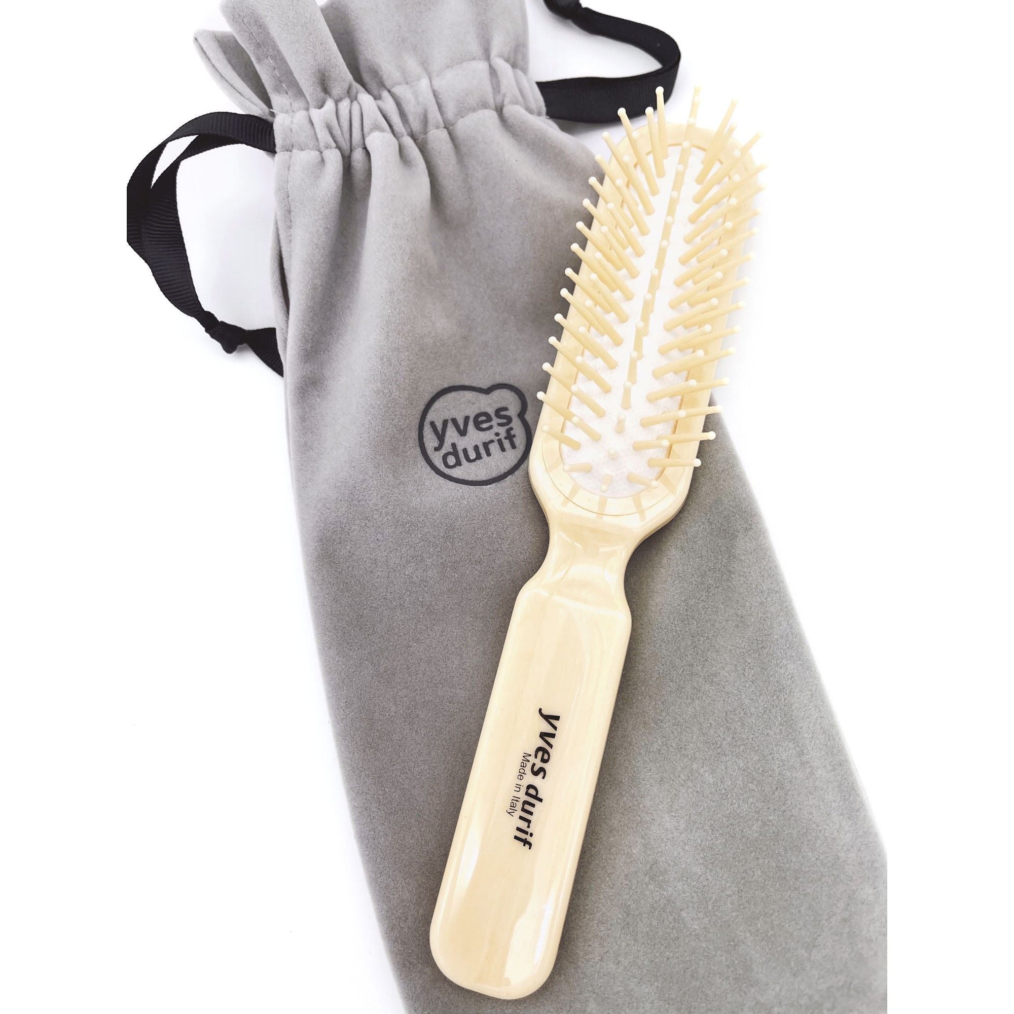 The Yves Durif Shaper Brush