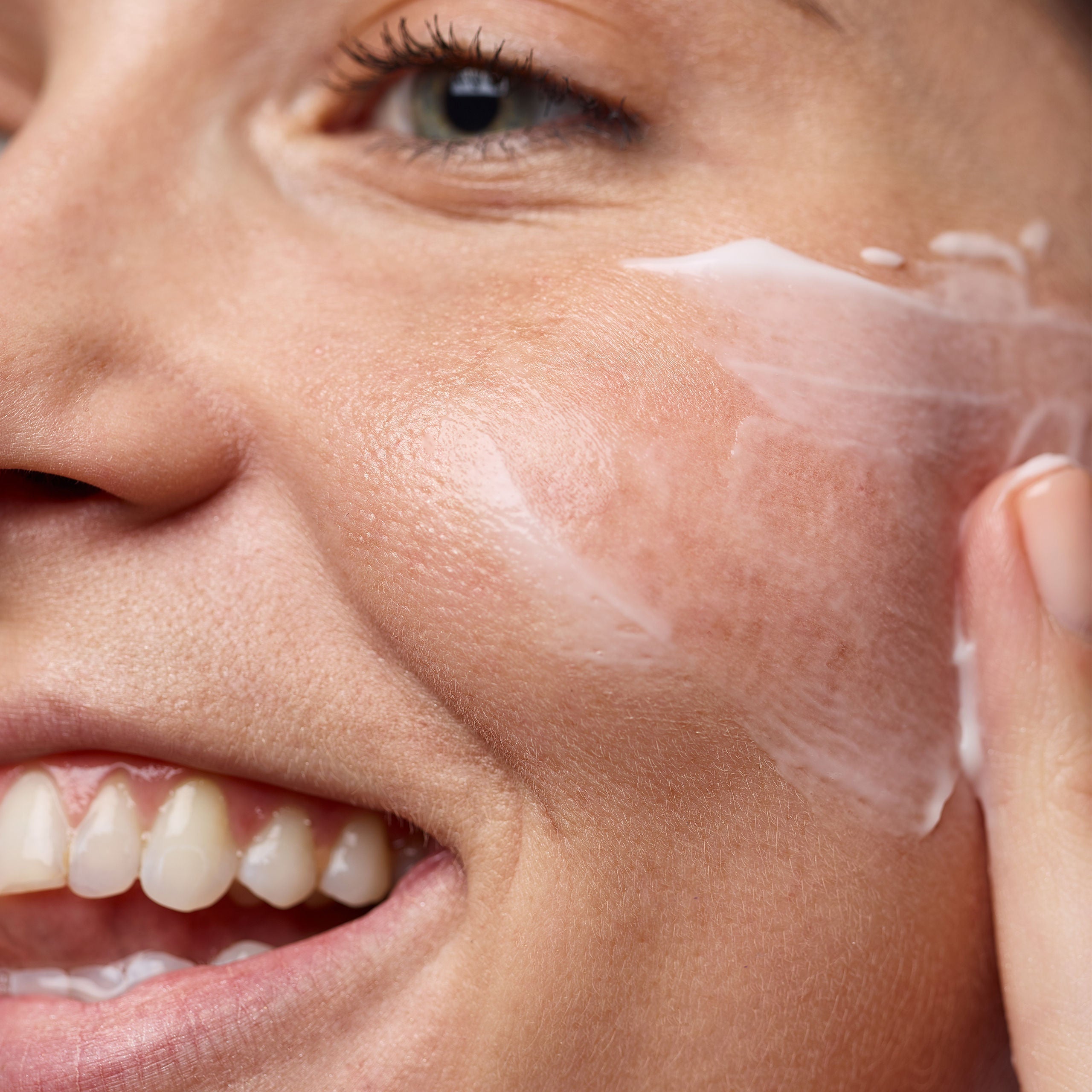 Intensive Moisture Cleanser