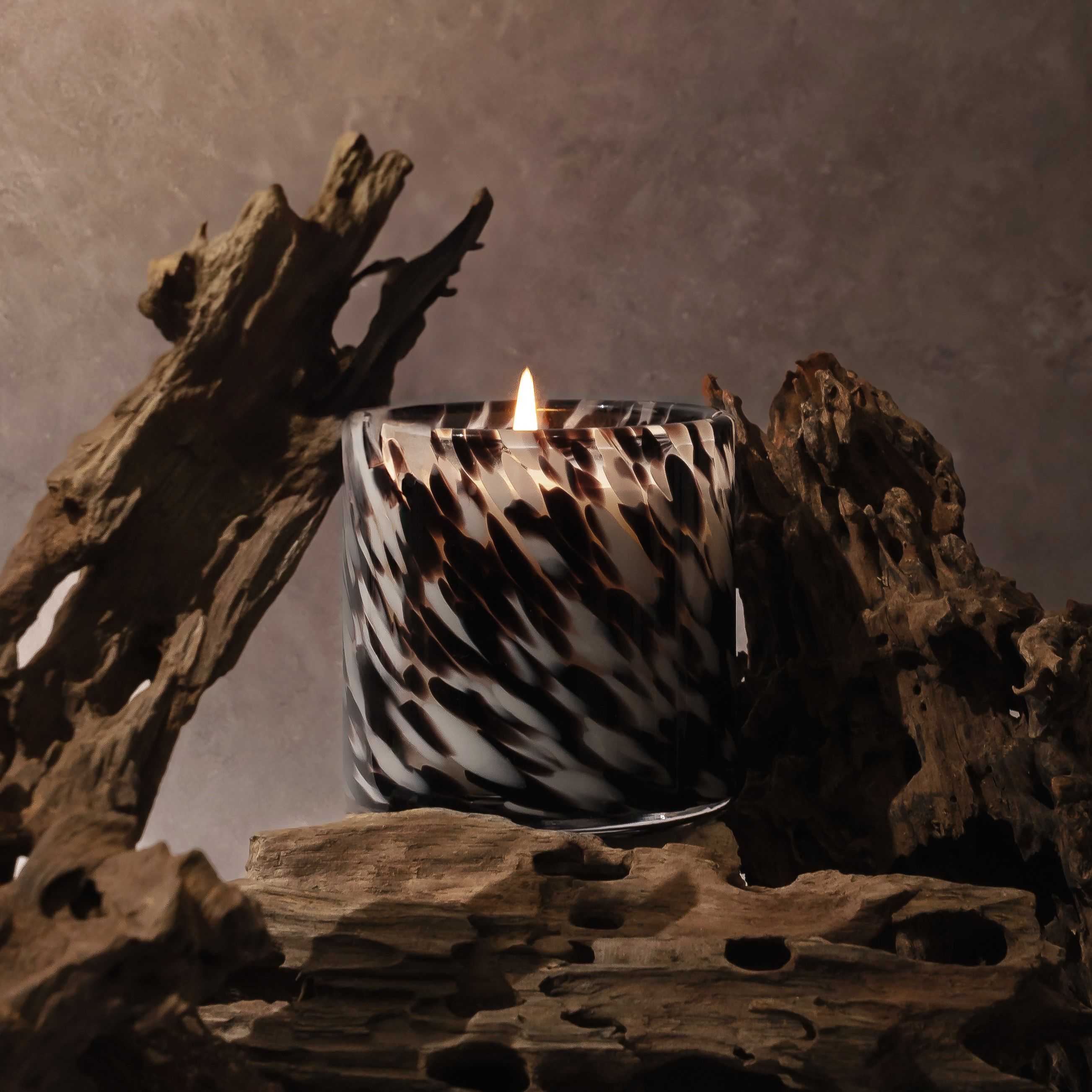 Saffron Sandalwood Candle