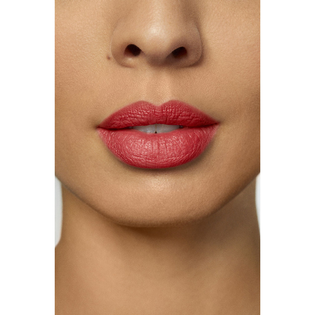 Rouge Essentiel Silky Crème Lipstick