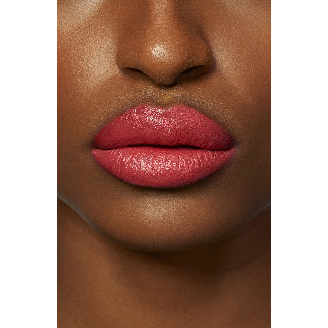 Rouge Essentiel Silky Crème Lipstick
