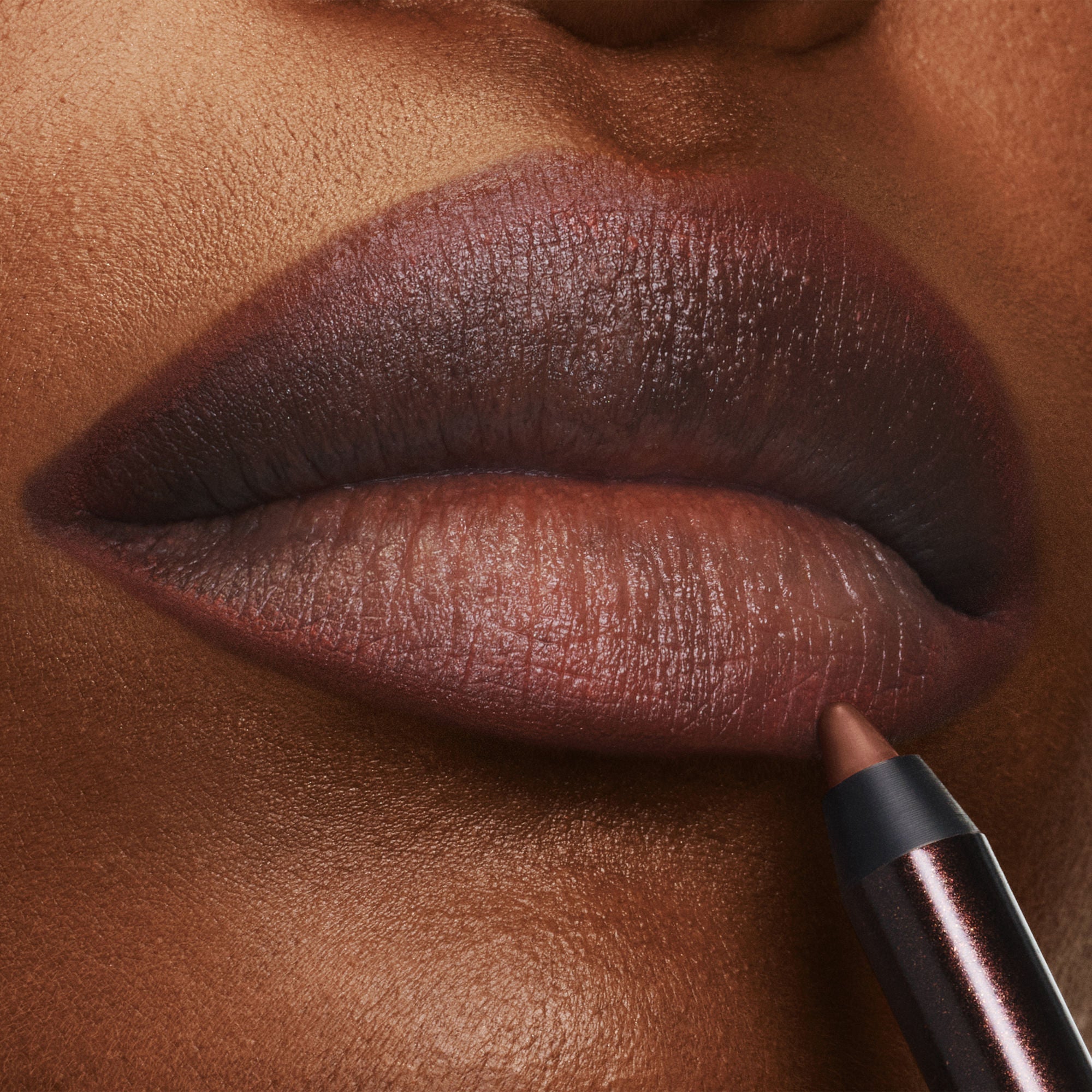 Runway Lip Liner Pencil in Matte