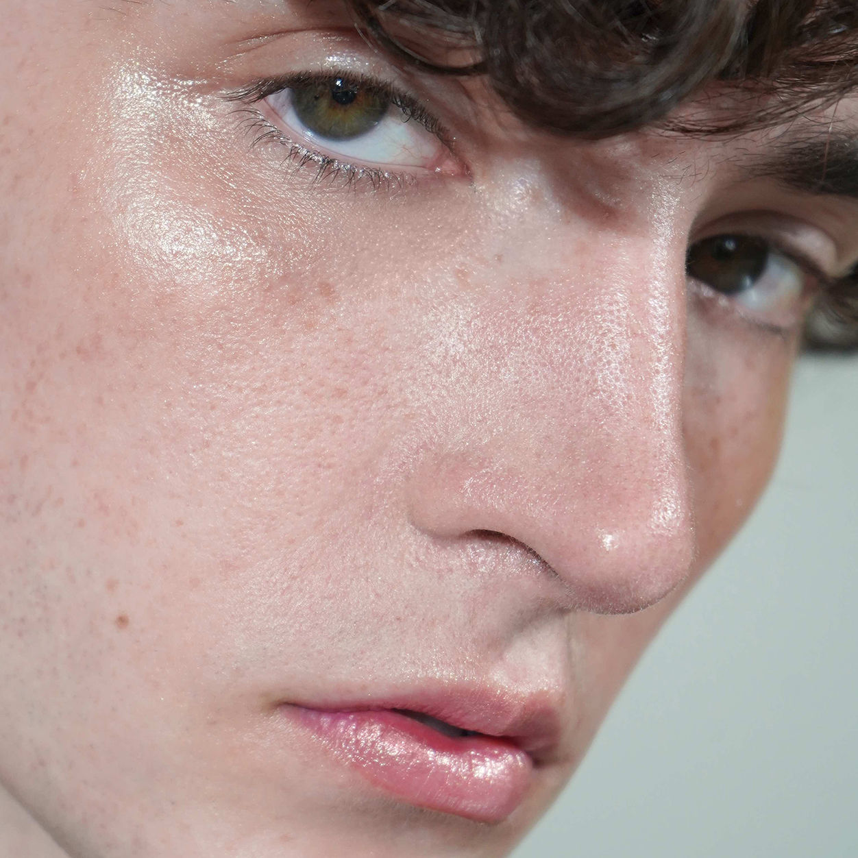 Pretty Shiny Cream Highlighter