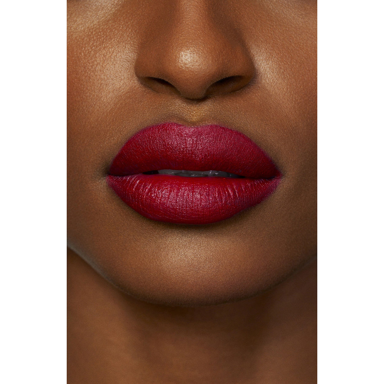 Rouge Essentiel Silky Crème Lipstick